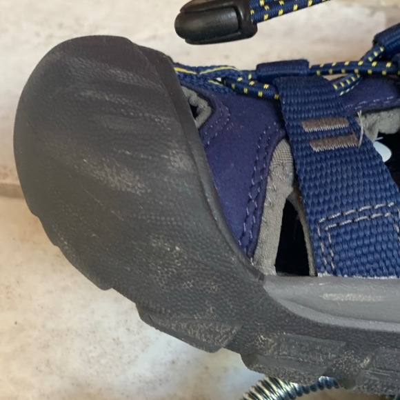 KEEN Newport Youth Waterproof Sandals Unisex Girls Boys 9212-Navy Blue US Size 5 - Picture 14 of 15